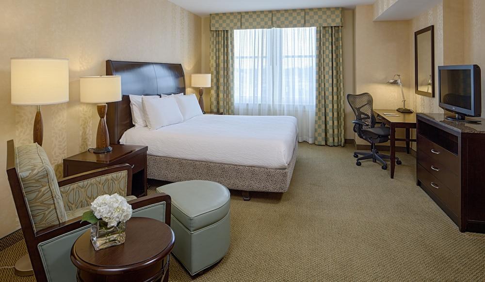 Hilton Garden Inn Jackson Downtown Exterior photo