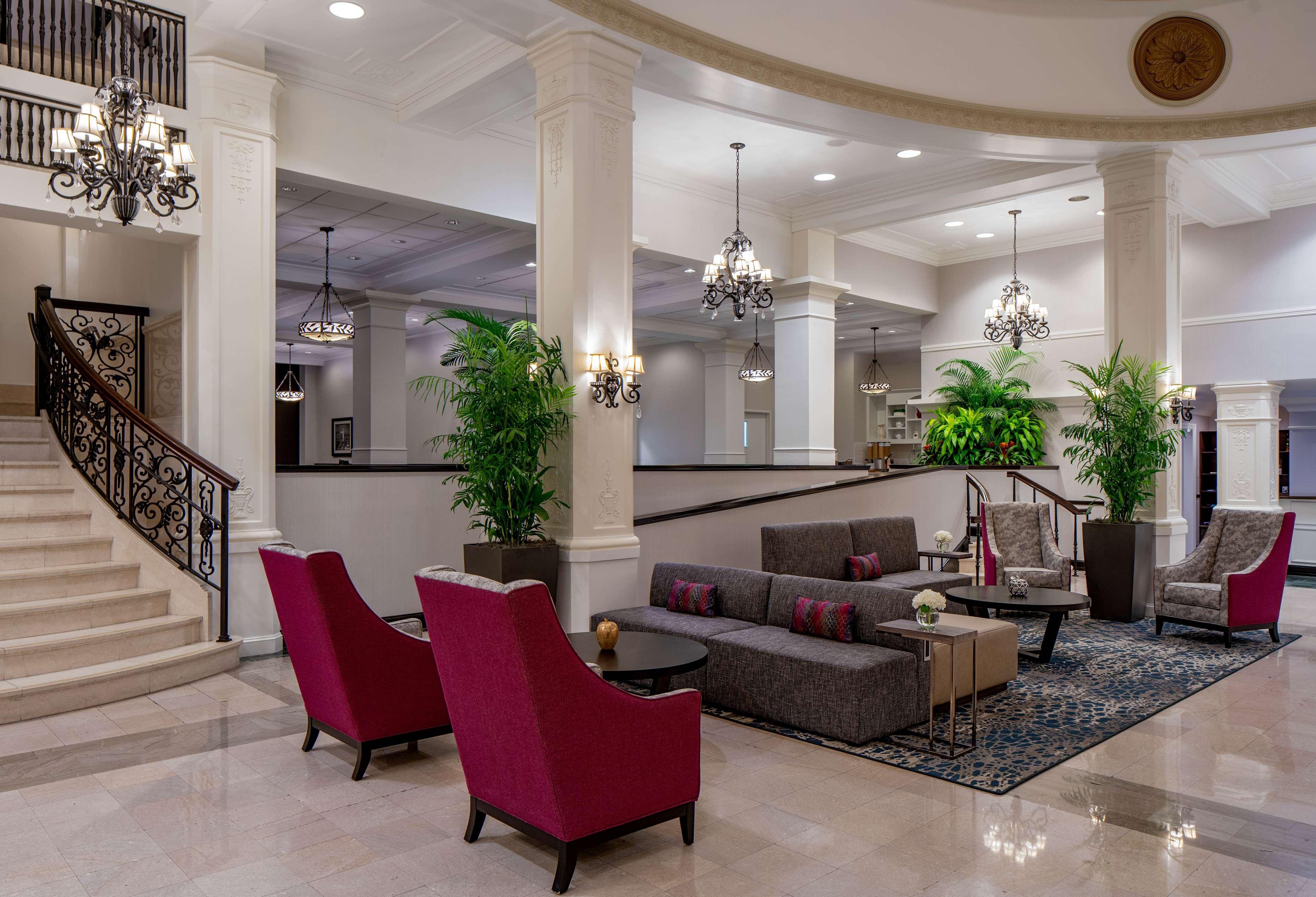 Hilton Garden Inn Jackson Downtown Exterior photo